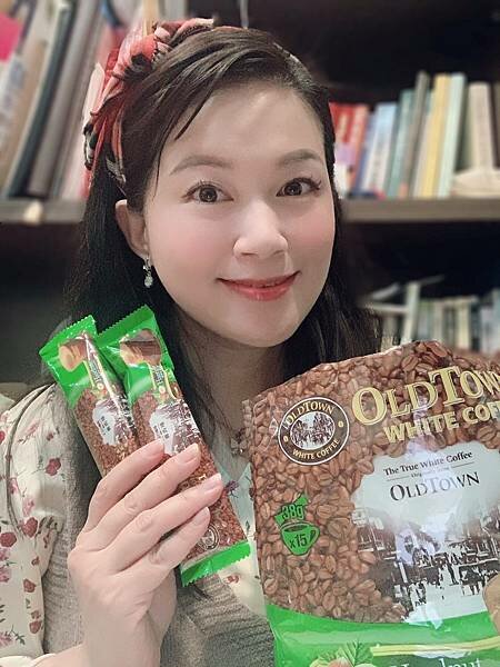 [咖啡推薦］：舊街場白咖啡👉🏻以三種頂級咖啡豆烘焙而成的純粹咖啡☕️絲滑順口，醇厚濃郁的