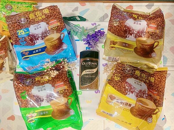 [咖啡推薦］：舊街場白咖啡👉🏻以三種頂級咖啡豆烘焙而成的純粹咖啡☕️絲滑順口，醇厚濃郁的