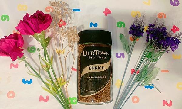 [咖啡推薦］：舊街場白咖啡👉🏻以三種頂級咖啡豆烘焙而成的純粹咖啡☕️絲滑順口，醇厚濃郁的