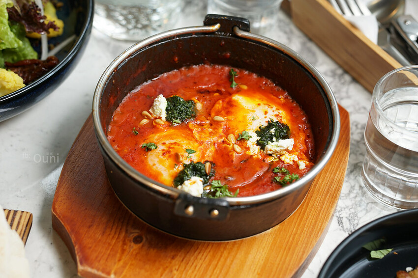 TOASTERiA CAFE 台中PARK2店│地中海餐廳推薦。享受以酒佐餐好時光，一起歡聚解憂吧