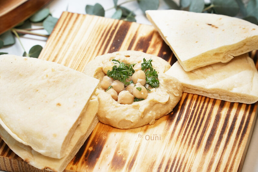 TOASTERiA CAFE 台中PARK2店│地中海餐廳推薦。享受以酒佐餐好時光，一起歡聚解憂吧