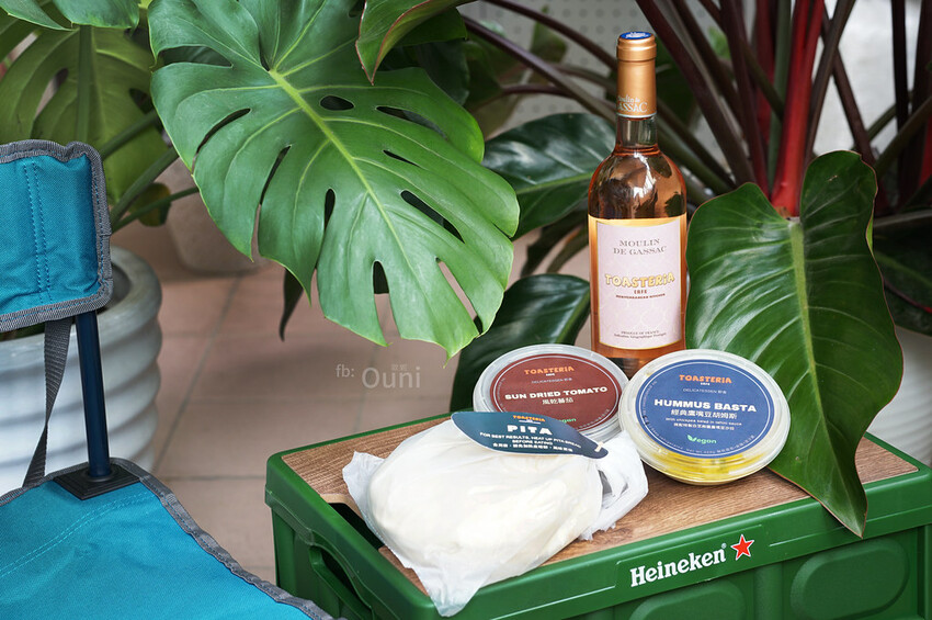 TOASTERiA CAFE 台中PARK2店│地中海餐廳推薦。享受以酒佐餐好時光，一起歡聚解憂吧