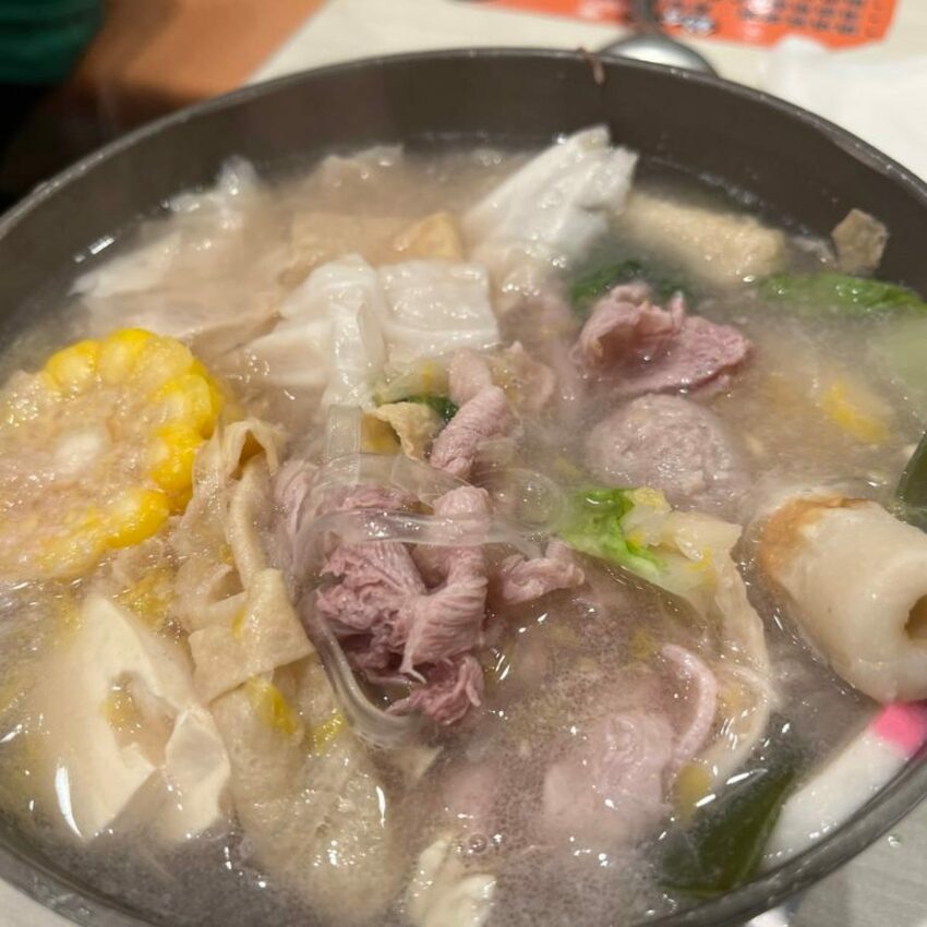 蘆洲美食｜鍋台銘蘆洲民族店:咖哩飯吃到飽，多種飲料霸氣供應 附菜單