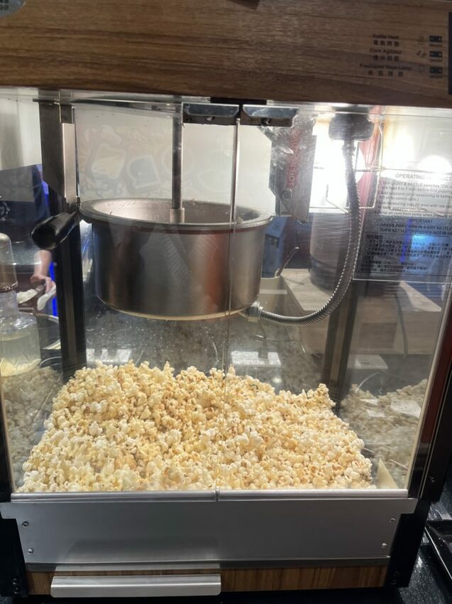 蘆洲美食｜鍋台銘蘆洲民族店:咖哩飯吃到飽，多種飲料霸氣供應 附菜單