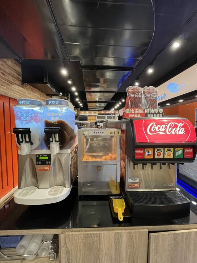 蘆洲美食｜鍋台銘蘆洲民族店:咖哩飯吃到飽，多種飲料霸氣供應 附菜單