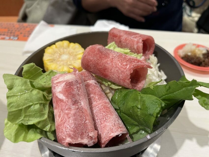 蘆洲美食｜鍋台銘蘆洲民族店:咖哩飯吃到飽，多種飲料霸氣供應 附菜單