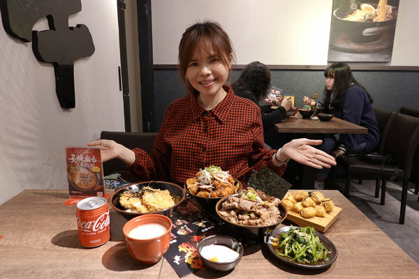 新店燒肉丼飯推薦-川牛木石亭新店中正店，大份量熟食蓋飯 (40).jpg