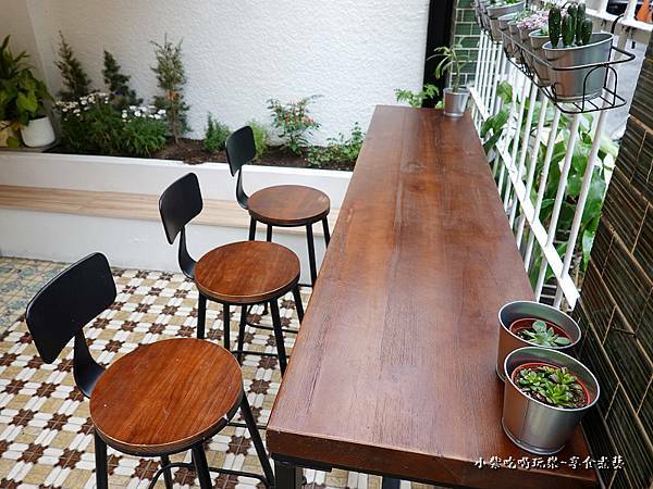 庭院用餐區-桃園surry Hills cafe' (1).jpg