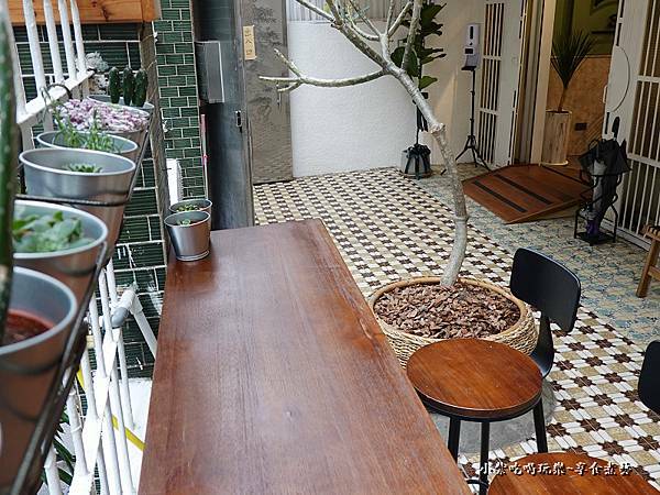 庭院用餐區-桃園surry Hills cafe' (2).jpg