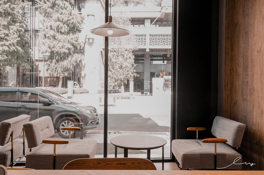 台中不限時網美咖啡廳,酥脆丹麥土司超好吃,純白北歐風拍好拍滿,洽公約會都合適!