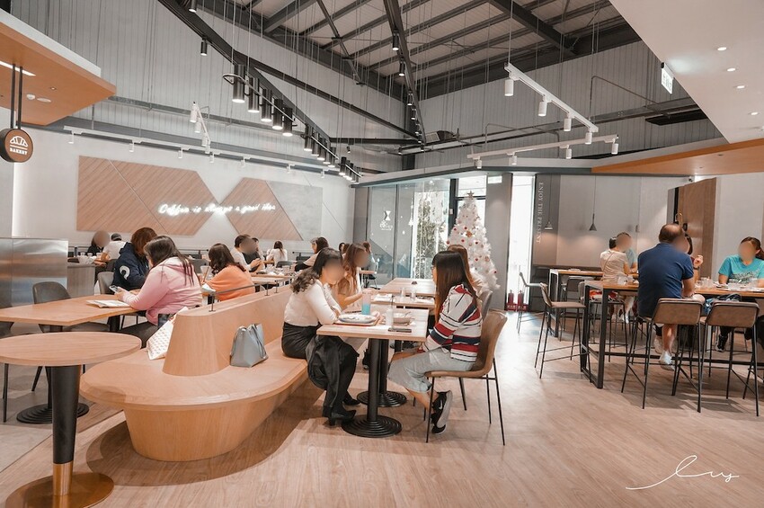 台中不限時網美咖啡廳,酥脆丹麥土司超好吃,純白北歐風拍好拍滿,洽公約會都合適!