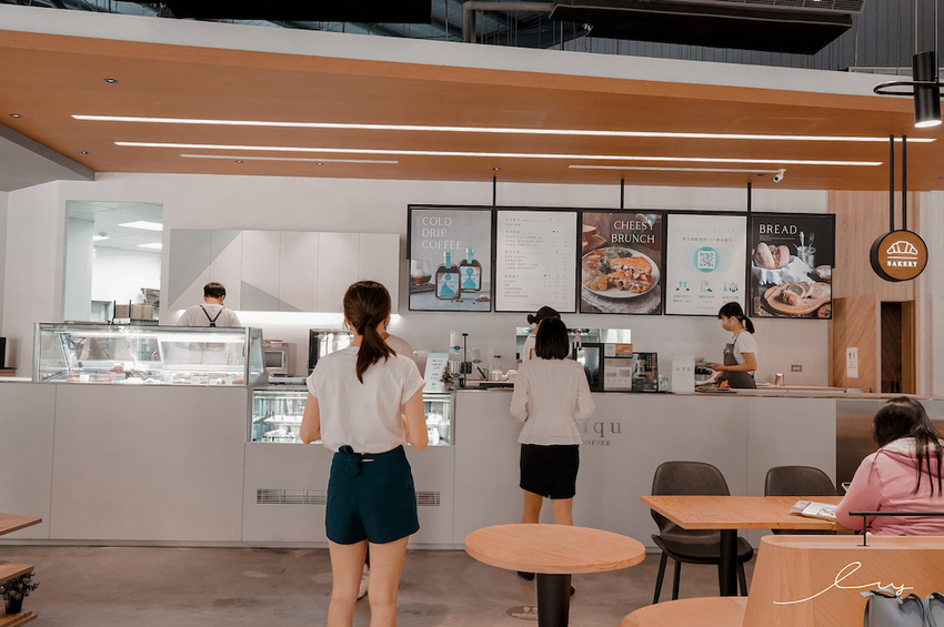 台中不限時網美咖啡廳,酥脆丹麥土司超好吃,純白北歐風拍好拍滿,洽公約會都合適!