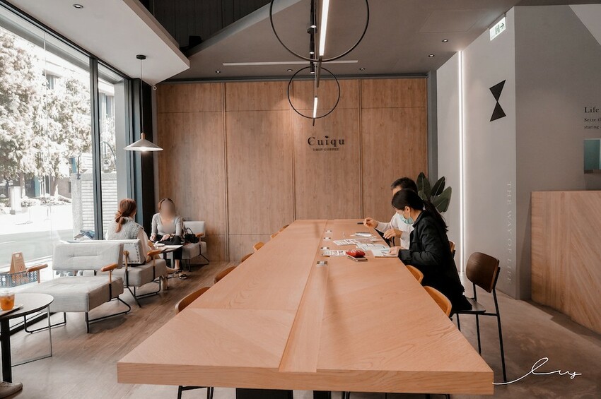 台中不限時網美咖啡廳,酥脆丹麥土司超好吃,純白北歐風拍好拍滿,洽公約會都合適!