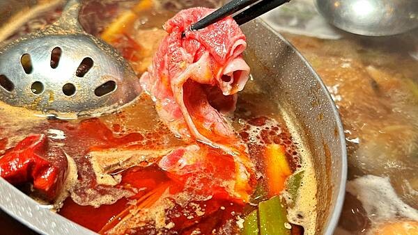 LINE_ALBUM_1012石‧撈麻辣鴛鴦鍋_221016_70