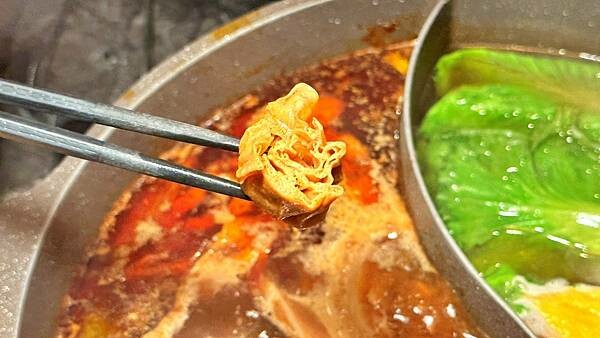 LINE_ALBUM_1012石‧撈麻辣鴛鴦鍋_221016_62