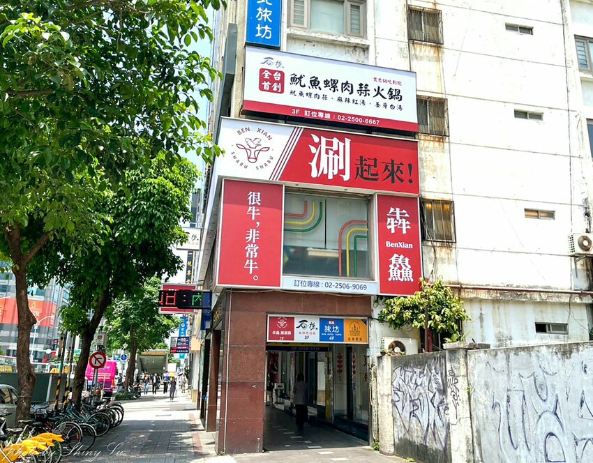 一個人698元，可以頂級食材吃到飽，自助吧還有Haagen-Dazs 哈根達斯無限享用