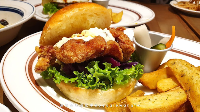 青春Aoharu Burger 台北世貿店 菜單：隱巷日式洋食老宅風.帆立貝明太子麵.大人系手工布丁