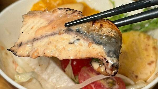 LINE_ALBUM_初鰻_250708_142