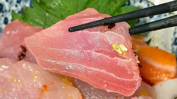 LINE_ALBUM_初鰻_250708_126