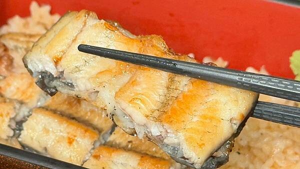 LINE_ALBUM_初鰻_250708_109