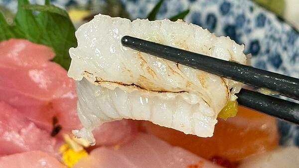 LINE_ALBUM_初鰻_250708_128