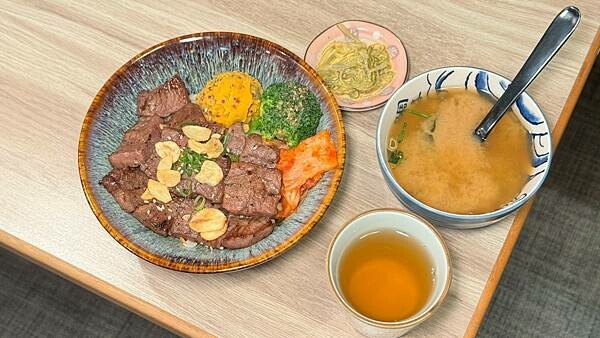 LINE_ALBUM_初鰻_250708_57