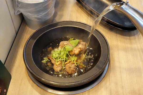 最潮必吃台式火鍋店-狂一鍋蘆洲集賢店,外國人來台必吃的台式火鍋,新北蘆洲排隊名店,中午時段限定299&339超值體驗價