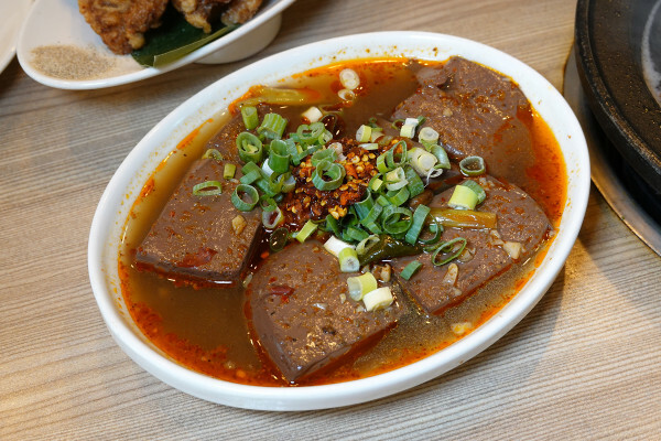 最潮必吃台式火鍋店-狂一鍋蘆洲集賢店,外國人來台必吃的台式火鍋,新北蘆洲排隊名店,中午時段限定299&339超值體驗價