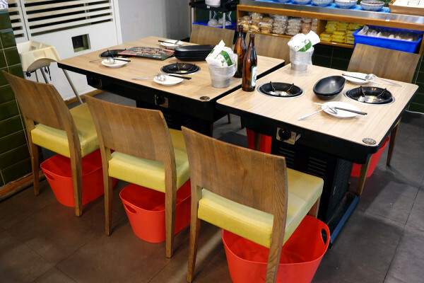 最潮必吃台式火鍋店-狂一鍋蘆洲集賢店,外國人來台必吃的台式火鍋,新北蘆洲排隊名店,中午時段限定299&339超值體驗價