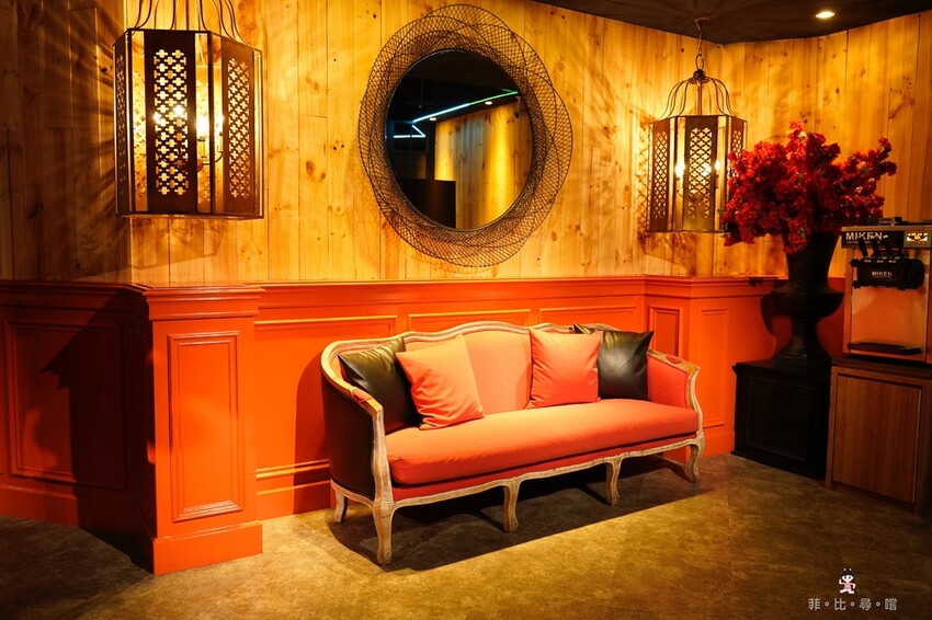 草莓控要爆動啦！辛巴適麻辣鍋 台北1號店 週年慶下殺全時段不分假日只要599元起 頂級肉品/大湖草莓/草莓甜點/生啤 通通讓你吃到爽！壽星還加碼白蝦吃到飽！ @兔貝比的菲比尋嚐