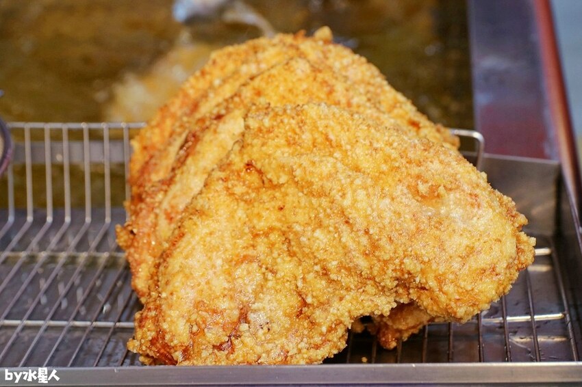 豪傳說雞排台中逢甲店