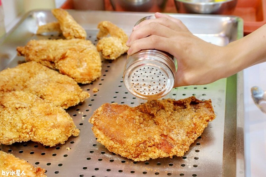 豪傳說雞排台中逢甲店