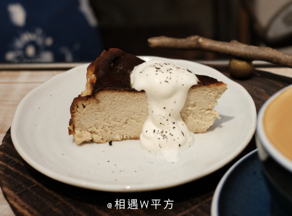 【台北美食】金發的小女兒 工藝選物共享咖啡廳 禹物再製所 新開幕 大稻埕老宅咖啡廳 復古風咖啡廳 (10)