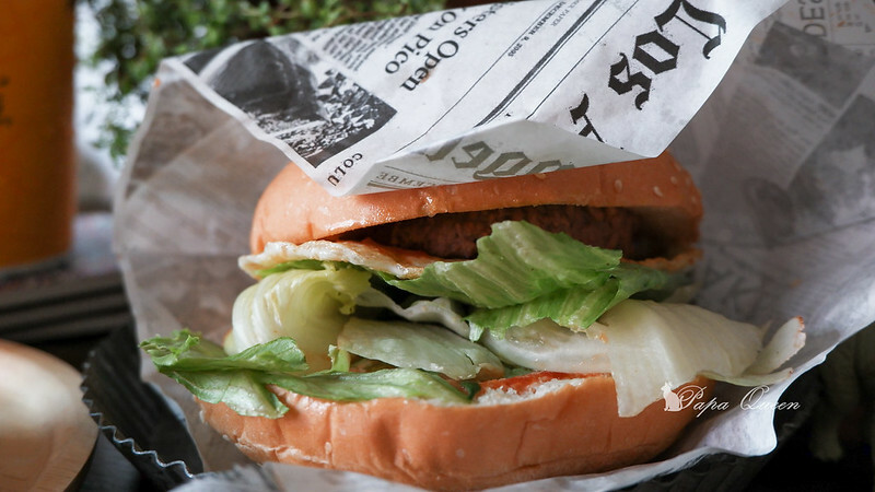 台中南屯｜早餐　早蔬早午餐～透早就有南洋風味鐵板麵／超大漢堡可以享用是一件美好的事啊！
