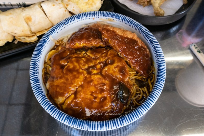 台中南屯｜早餐　早蔬早午餐～透早就有南洋風味鐵板麵／超大漢堡可以享用是一件美好的事啊！