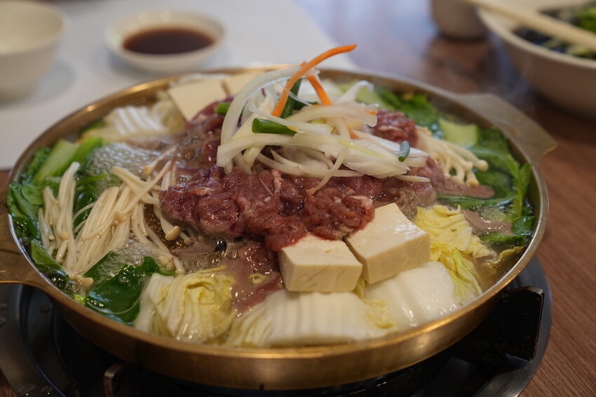 台北美食 Oh Mo 瑪嘻答韓式料理｜捷運中山國中站「高CP值韓式料理」　大份量「銅盤烤肉、炸醬麵、海鮮煎餅