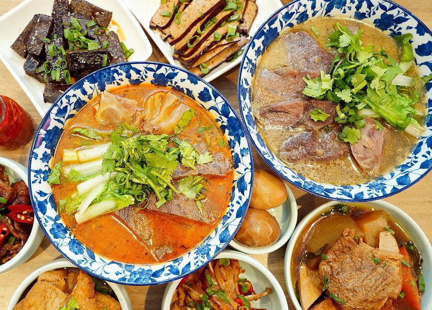 【台北東區】牛窩牛肉麵 老滷味.原汁、紅燒、麻辣湯頭都好吃!附湯品、飲料免費喝!