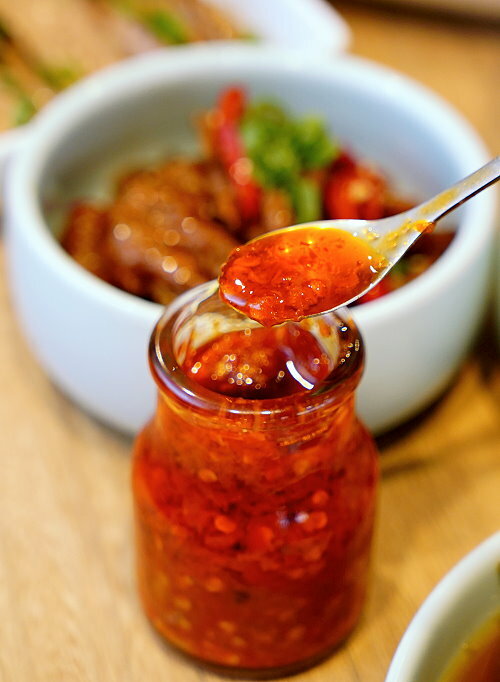 【台北東區】牛窩牛肉麵 老滷味.原汁、紅燒、麻辣湯頭都好吃!附湯品、飲料免費喝!