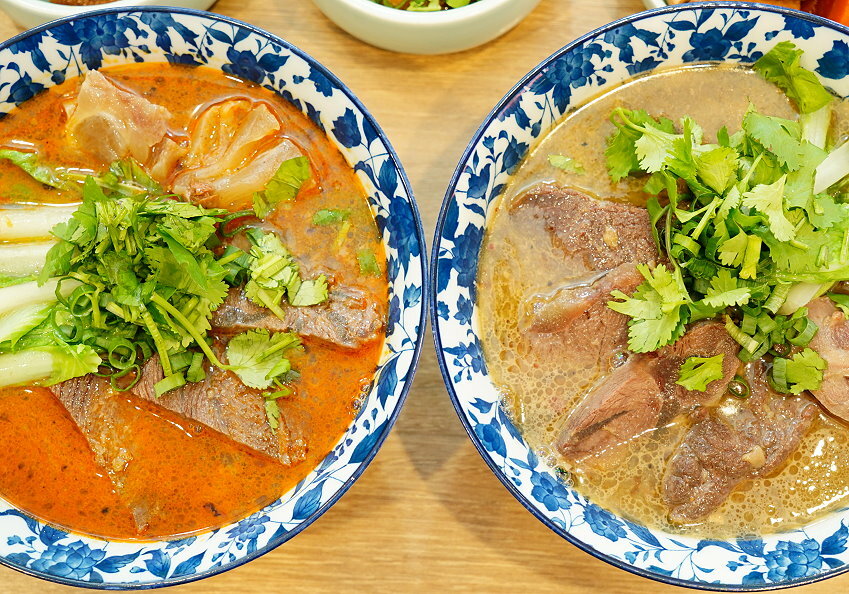 【台北東區】牛窩牛肉麵 老滷味.原汁、紅燒、麻辣湯頭都好吃!附湯品、飲料免費喝!