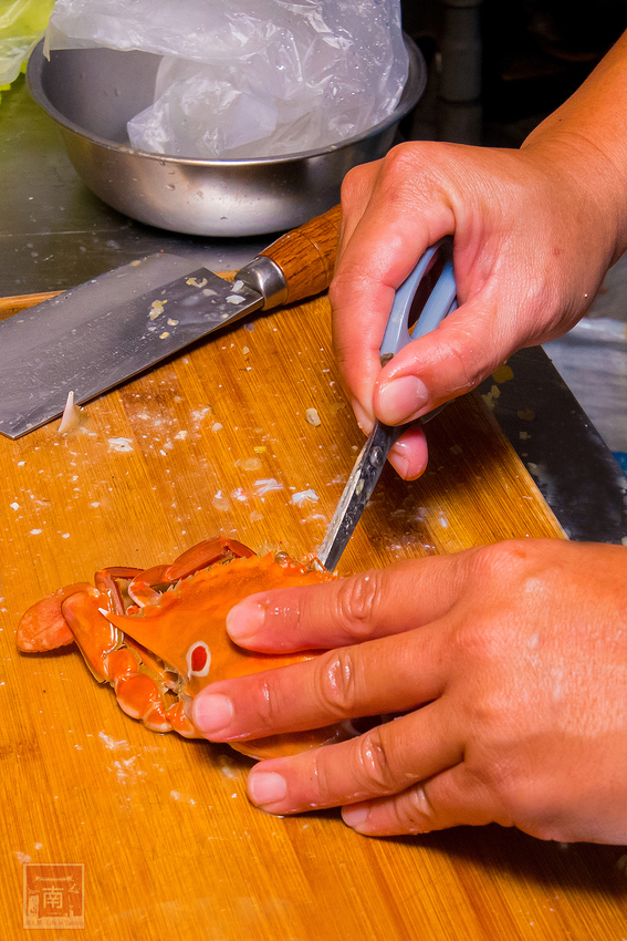 【臺南美食】虱目魚肚粥升級了｜沿海養殖吃益生菌長大的虱目魚｜台灣沿海螃蟹｜藥膳螃蟹粥｜虱目魚肚海鮮粥｜虱目魚皮海鮮麵~順慶海鮮麵 - 南人幫
