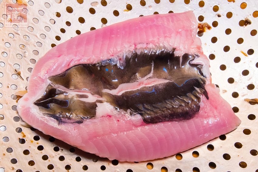 【臺南美食】虱目魚肚粥升級了｜沿海養殖吃益生菌長大的虱目魚｜台灣沿海螃蟹｜藥膳螃蟹粥｜虱目魚肚海鮮粥｜虱目魚皮海鮮麵~順慶海鮮麵 - 南人幫