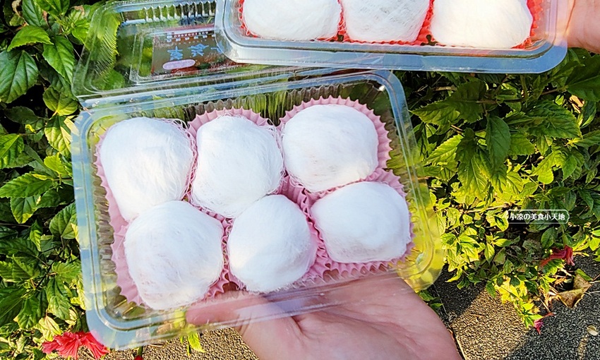 想吃請排隊！草莓龍鬚糖１人限購２盒，還沒開店客人搶拿號碼牌，逢甲商圈新美食、你吃過了嗎？