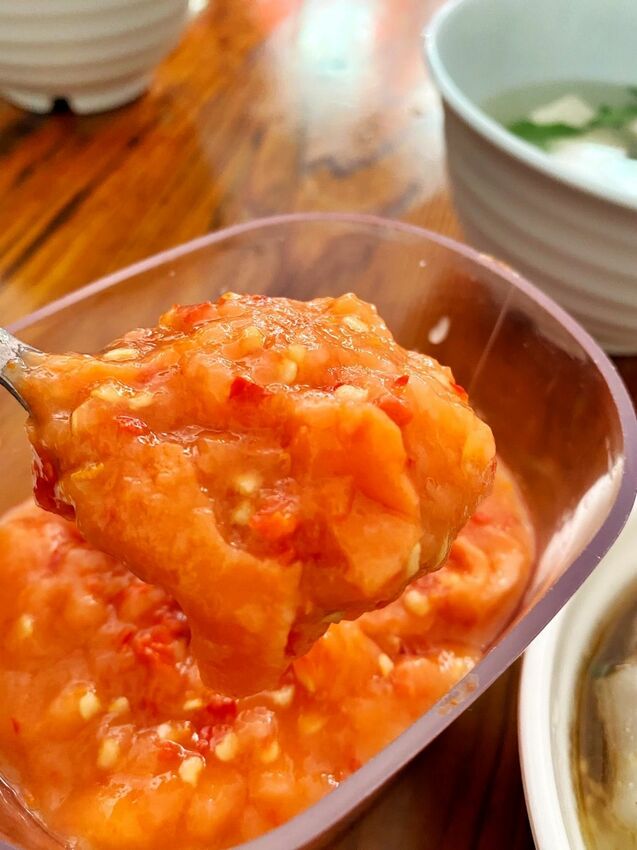 [南投水里] 70年老店 謝家肉圓｜南投必吃美食！銅板價超彿心｜超大顆純手工貢丸湯竟然只要10元！內附菜單