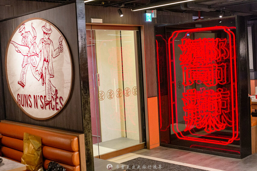 不到千元就有六款和牛吃到飽的麻辣火鍋竟然還有超好吃的大骨｜布雷克出走旅行視界