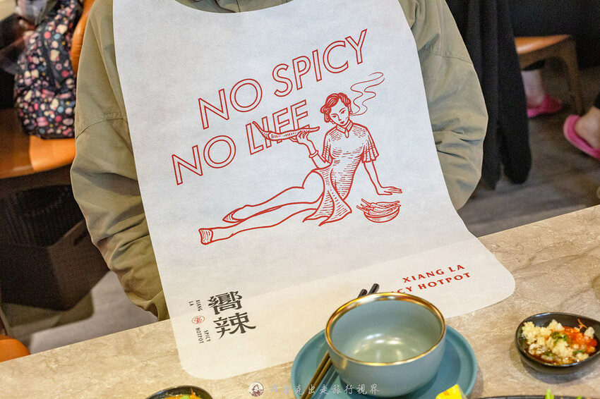 不到千元就有六款和牛吃到飽的麻辣火鍋竟然還有超好吃的大骨｜布雷克出走旅行視界