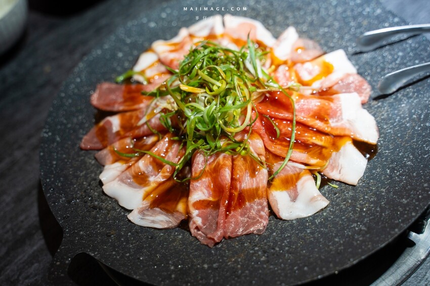 台北木柵花漾夯夯鍋政大店～台中一中爆紅的花漾轉轉鍋在台北木柵開分店了！飲料吧、野菜吧、泡麵吧、鍋物吃到飽，政