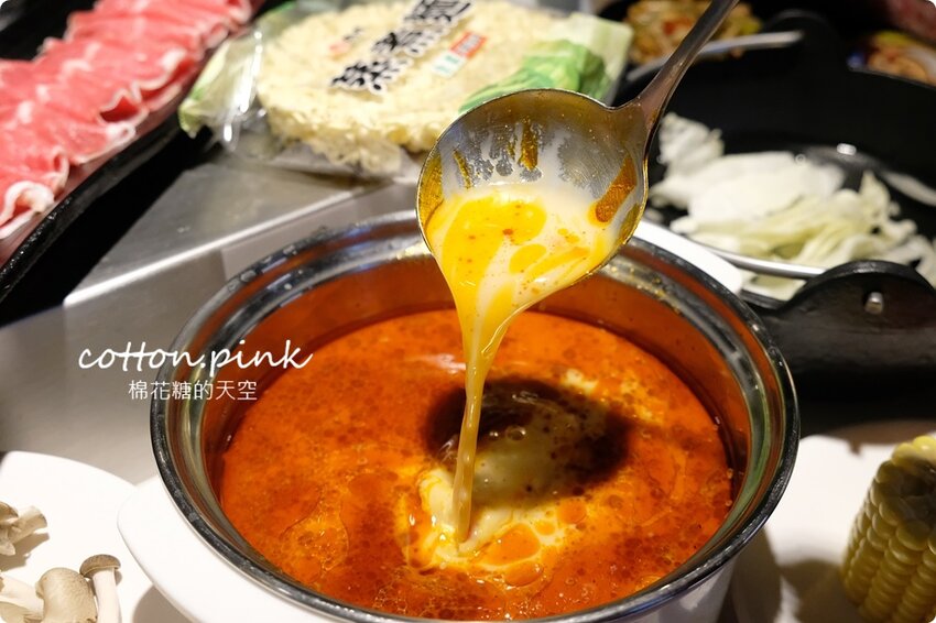 台中火鍋吃到飽這家最特別！一中花漾轉轉鍋迴轉火鍋吃到飽菜單升級～最低一人只要199元 - 棉花糖的天空