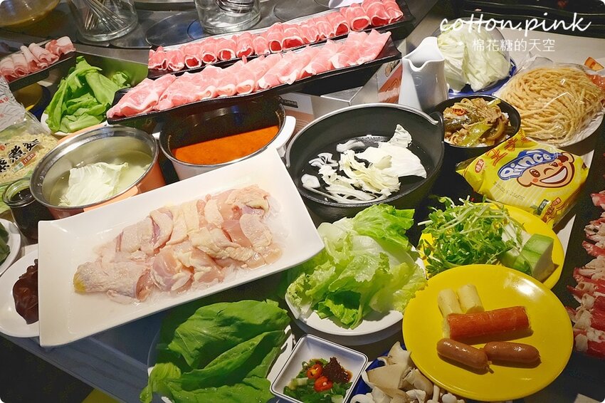 台中火鍋吃到飽這家最特別！一中花漾轉轉鍋迴轉火鍋吃到飽菜單升級～最低一人只要199元 - 棉花糖的天空