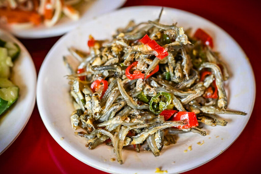 台北牛肉麵推薦!傳說級老宋記真善美牛肉麵140元開吃,必搭滷味小菜。