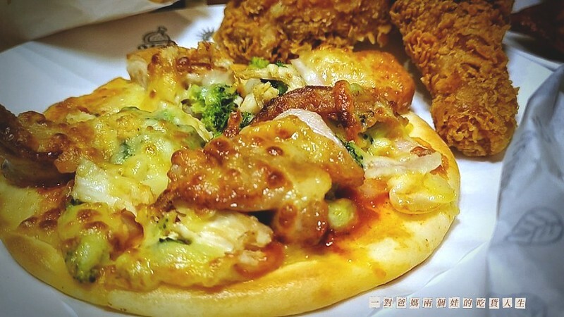 21世紀風味館 高雄鳳山青年店 炸雞 烤雞 披薩 漢堡 21世紀風味館 高雄鳳山青年店 炸雞 烤雞 披薩 漢堡